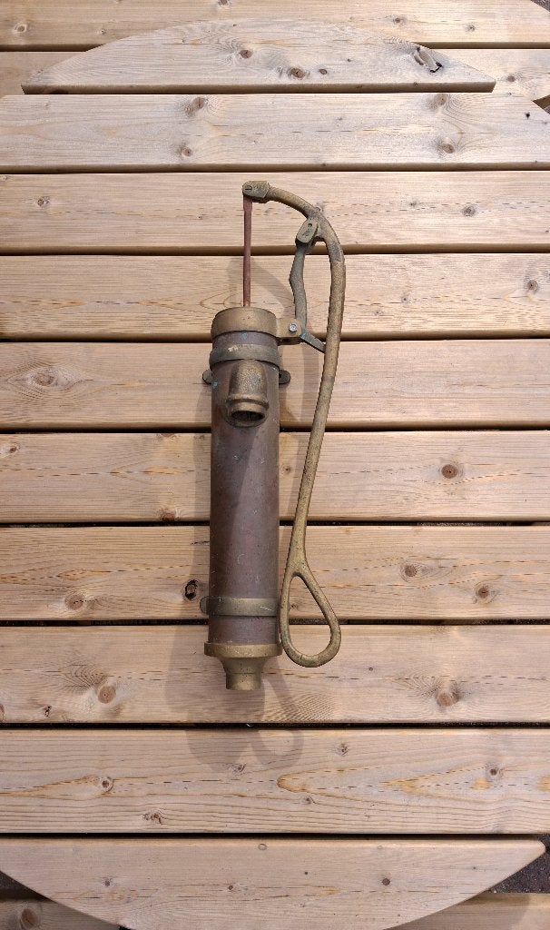 Koperen waterpomp, Ophalen, Koper