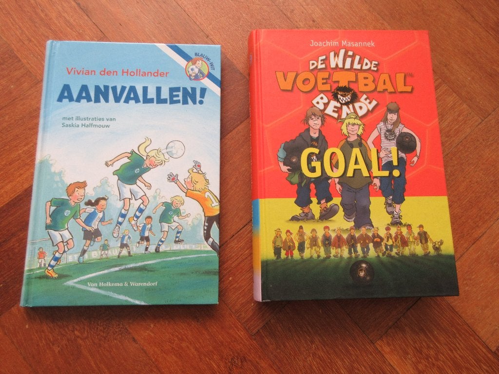 2 x boek voetbal :Aanvallen + de wilde voetbal bende GOAL!, Boeken, Ophalen of Verzenden, Gelezen, Fictie algemeen