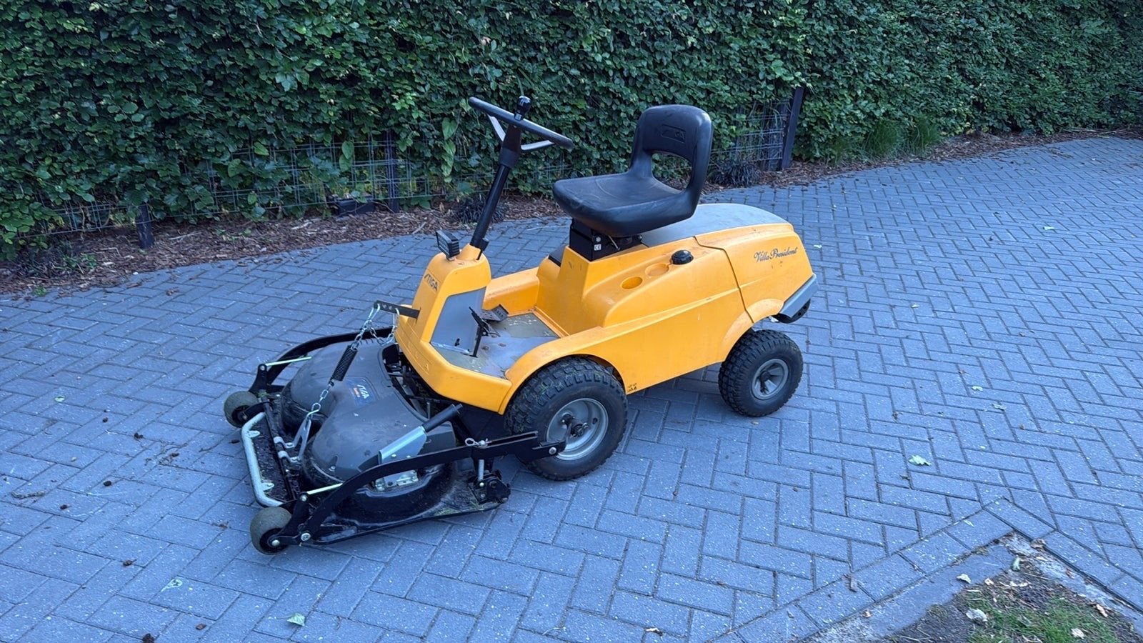 Stiga Villa hydrostaat zitmaaier, Tuin en Terras, Grasmaaiers, Ophalen, Cirkelmaaier, Gebruikt, Elektrische starter