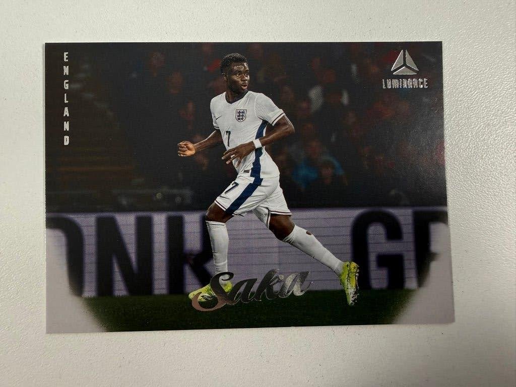 13 Bukayo Saka Horizontal Luminance England 2026, Ophalen of Verzenden, Nieuw, Buitenlandse clubs, Poster, Plaatje of Sticker