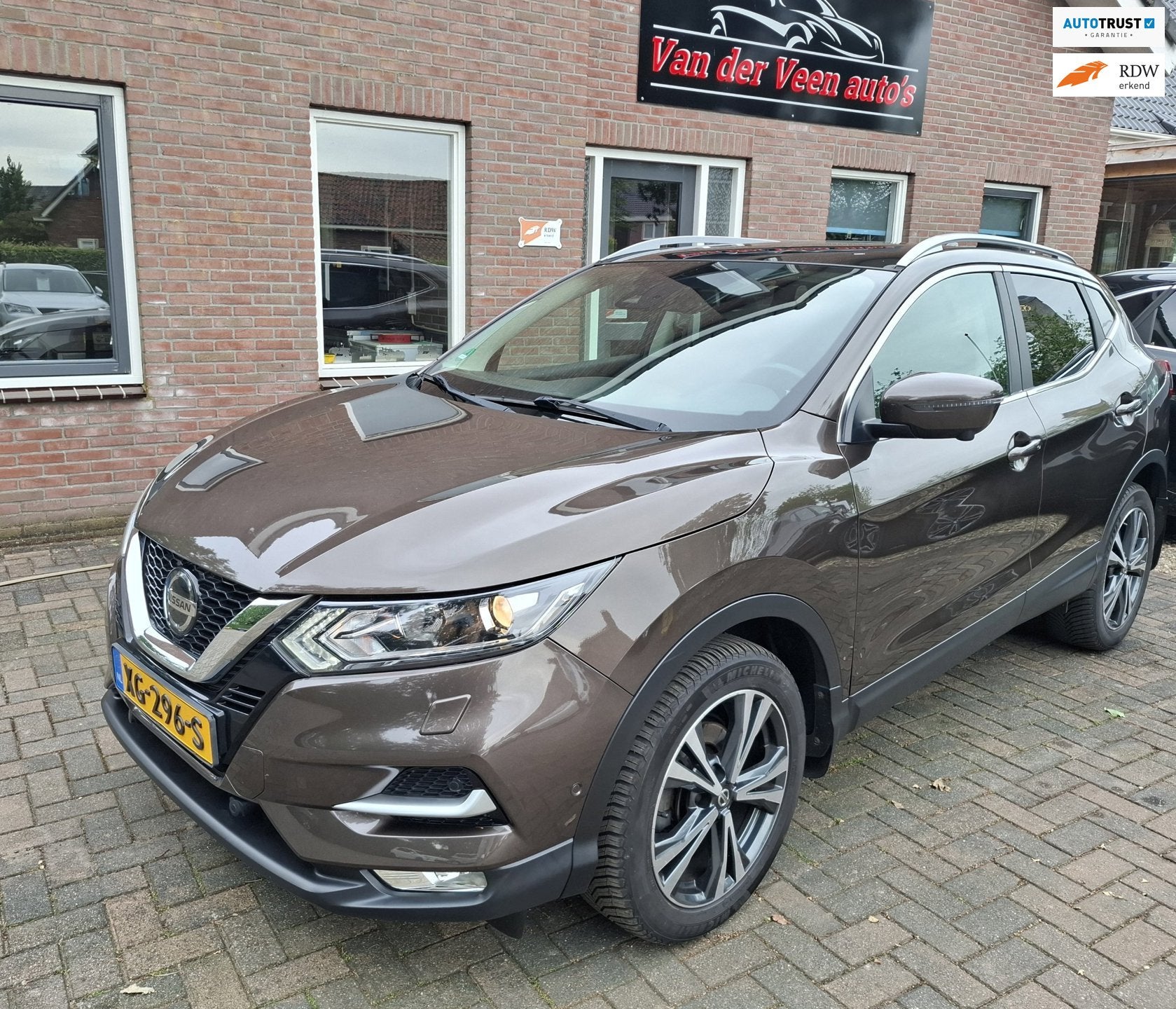Nissan Qashqai 1.2 Tekna +. Historie aanwezig. Panoramadak,, Voorwielaandrijving, Stof, Gebruikt, 4 cilinders
