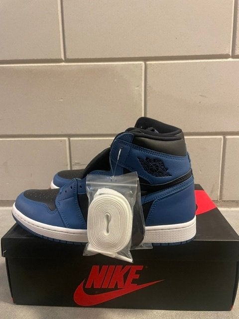 Nike Air Jordan 1 Dark Marina Blue - Nieuw - Maat 44, Blauw, Nike, Nieuw, Ophalen of Verzenden