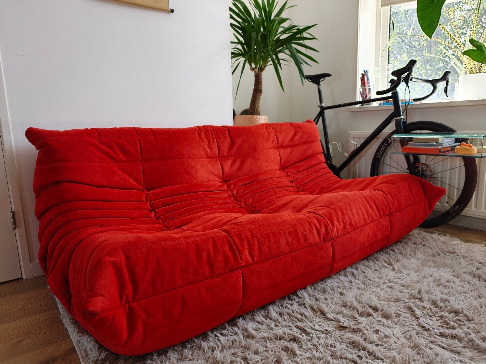 Lignet Roset togo 3 zit fauteuil, Alcantara Goya Red