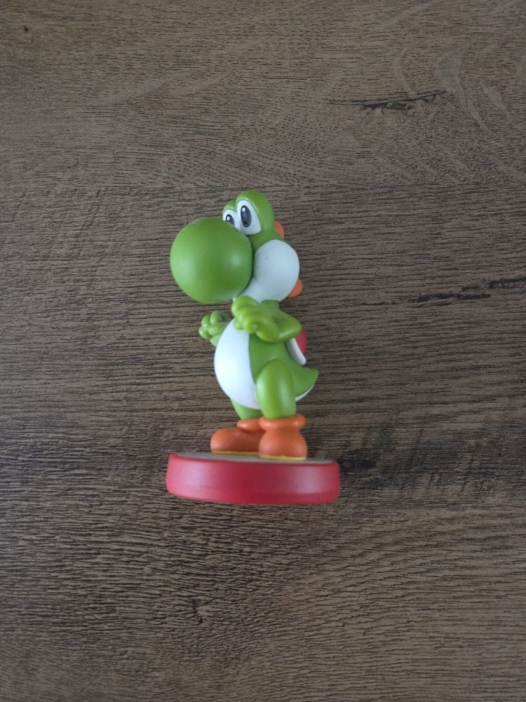 Amiibo – Yoshi (zonder doos), Ophalen of Verzenden, Zo goed als nieuw