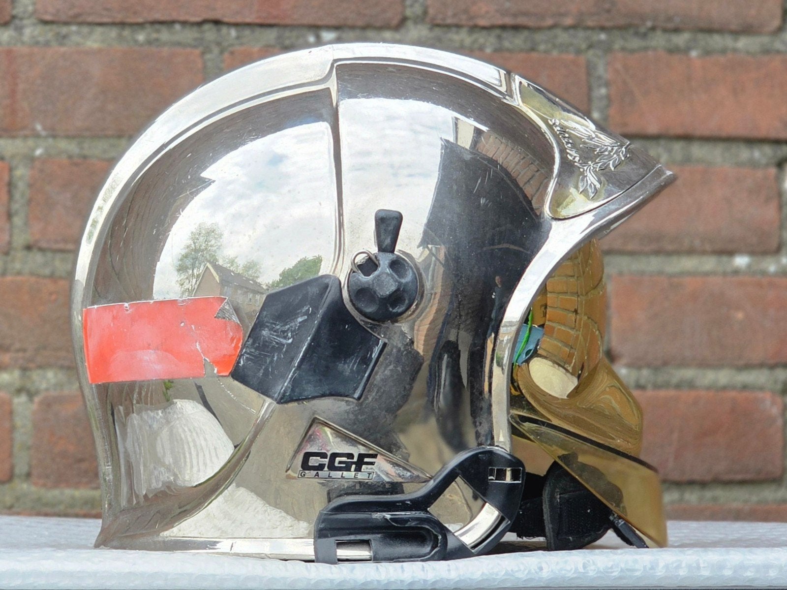 Brandweerhelm brandweer Gallet chrome Frankrijk "Pompiers", Ophalen of Verzenden, Nederland, Embleem of Badge