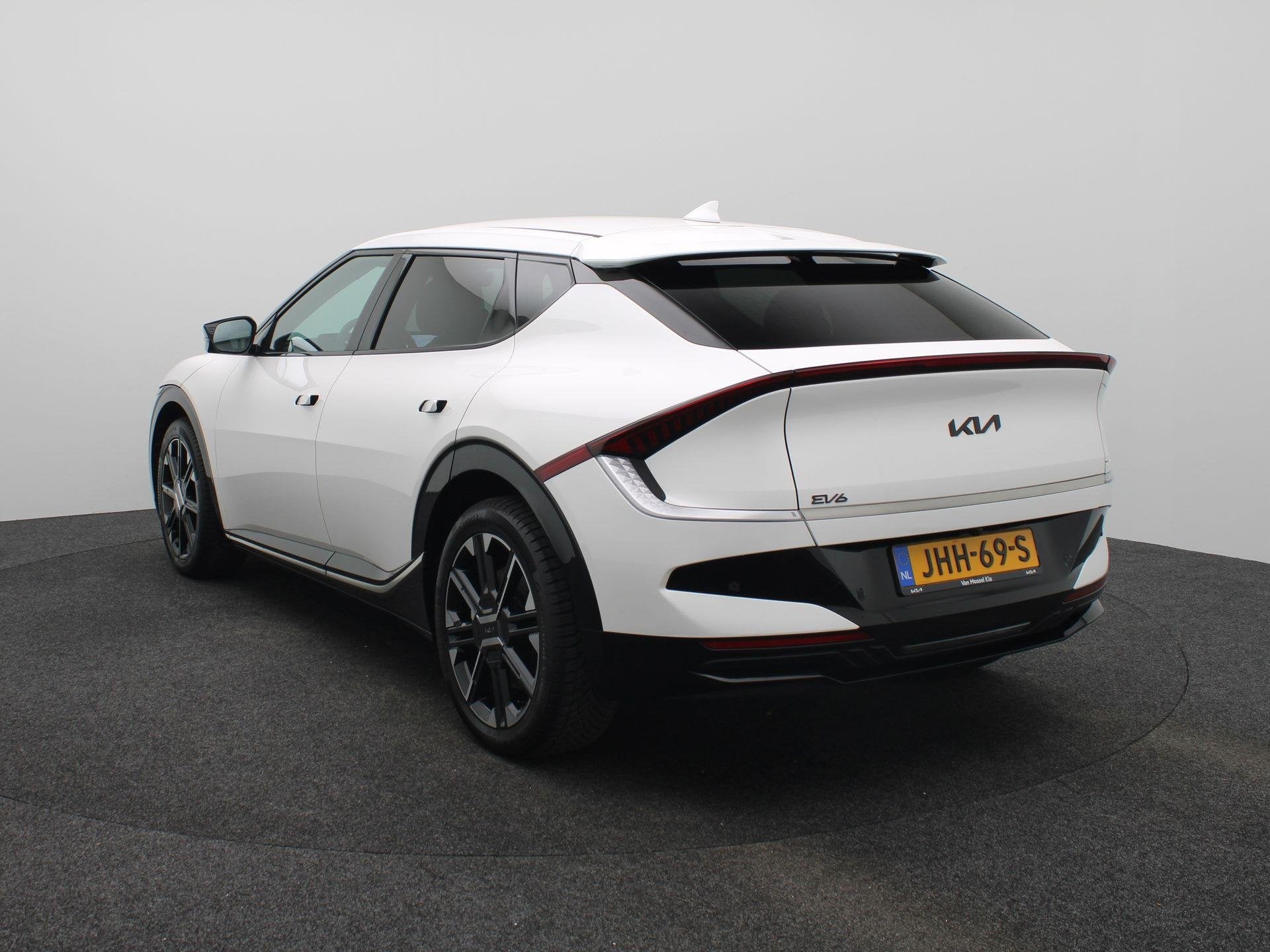 Kia EV6 Plus 84 kWh | bijtelling 17%| stoel- & stuurverwarmi, Auto's, Kia, Automaat, Achterwielaandrijving, 1960 kg, Wit