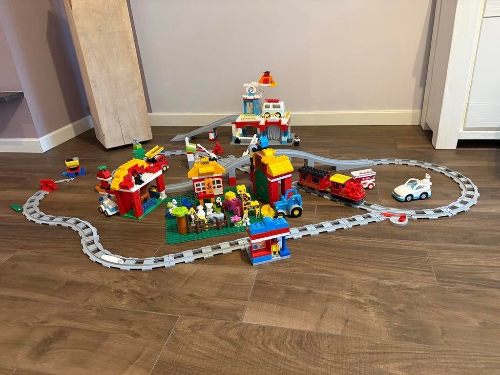 Grote Lego Duplo collectie met trein, boerderij en garage, Kinderen en Baby's, Speelgoed | Duplo en Lego, Ophalen, Gebruikt, Overige thema's