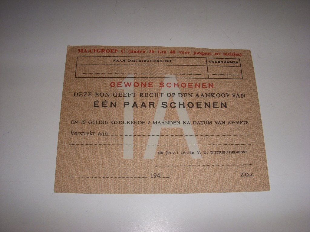 Distributiebon voor een paar schoenen WO II, Ophalen of Verzenden, Overige soorten, Nederland, Overige typen