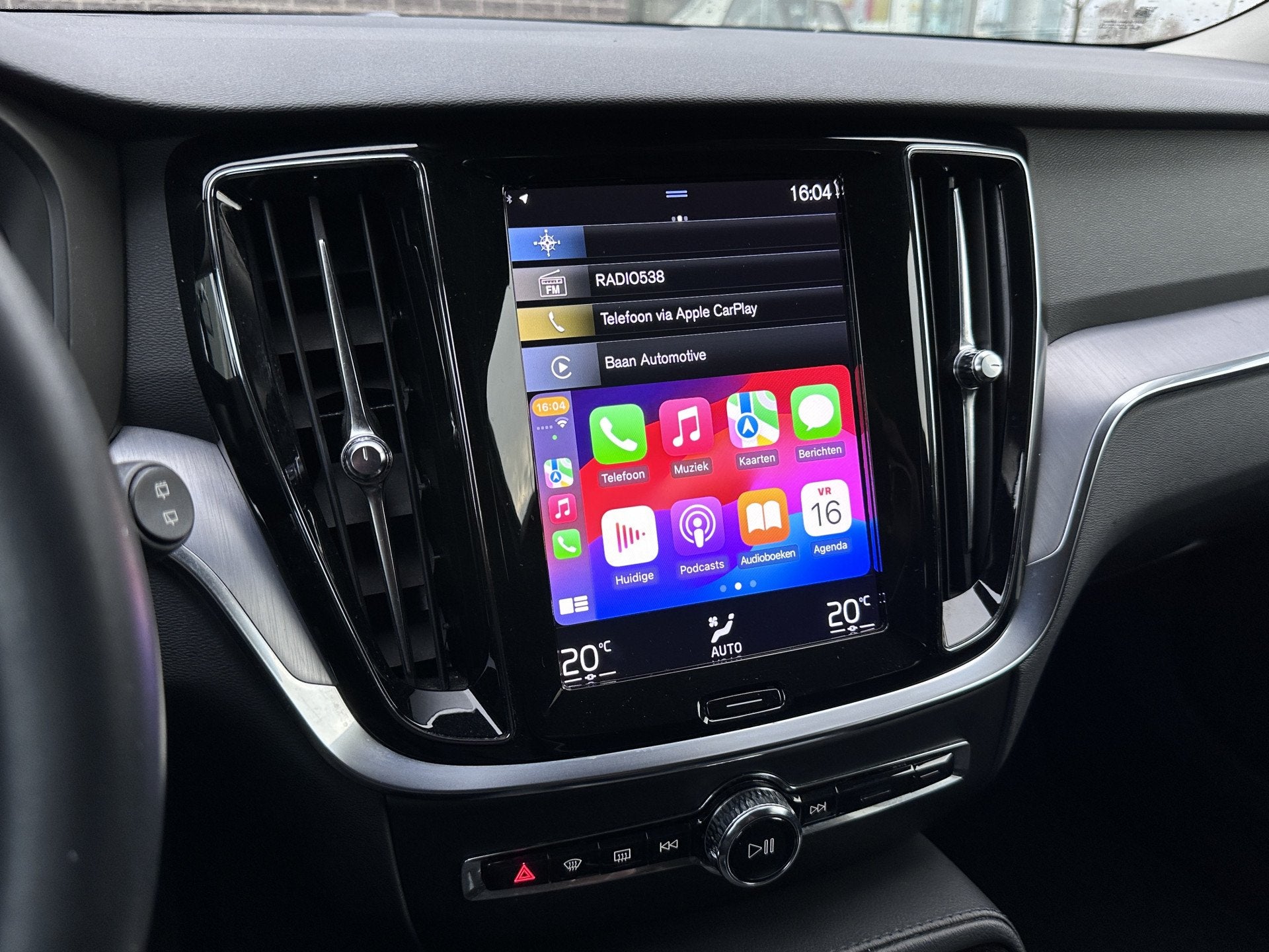 Volvo V60 2.0 T6 Recharge AWD Inscription Expression | Camer, Automaat, Stof, Gebruikt, Euro 6