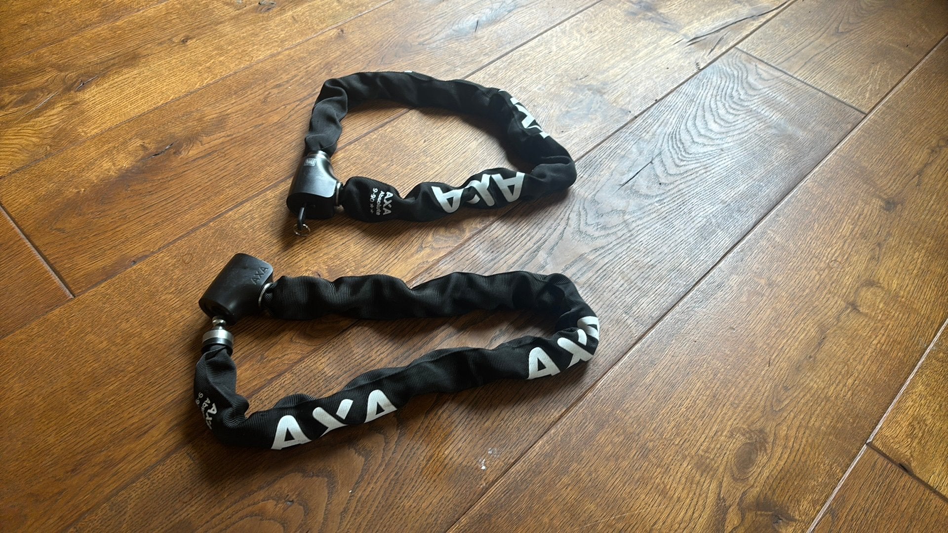 Te koop 2 axa fietssloten mat art keuring, Ophalen, Zo goed als nieuw, Kettingslot