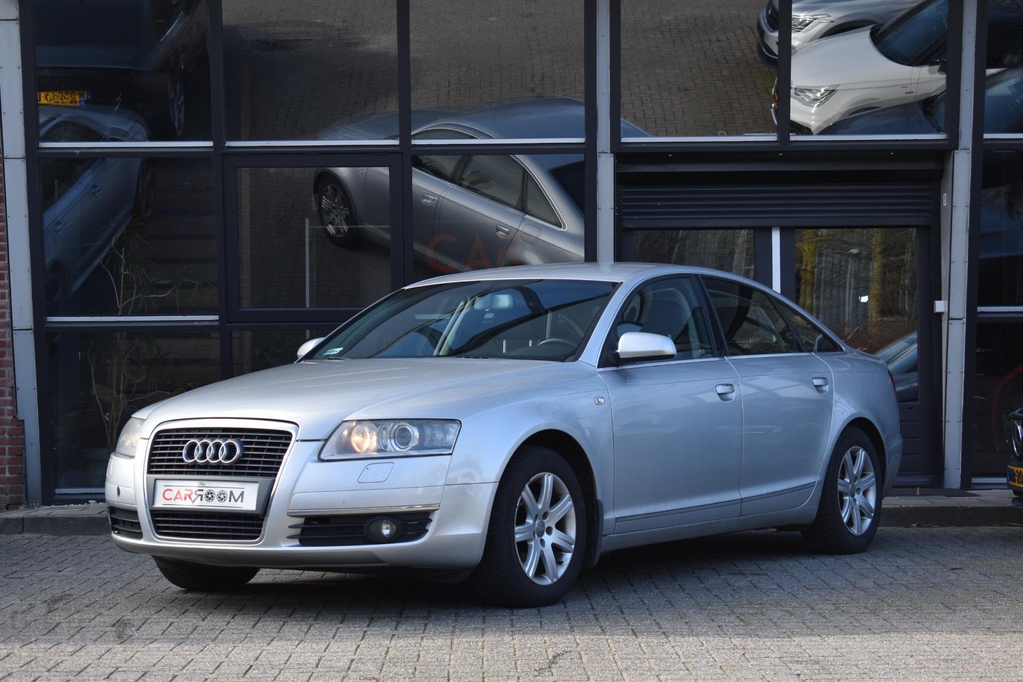 Audi A6 Limousine 2.4 Pro Line Business Cruise Trekhaak, Auto's, Audi, Dealer onderhouden, Stof, Gebruikt, Huisgarantie