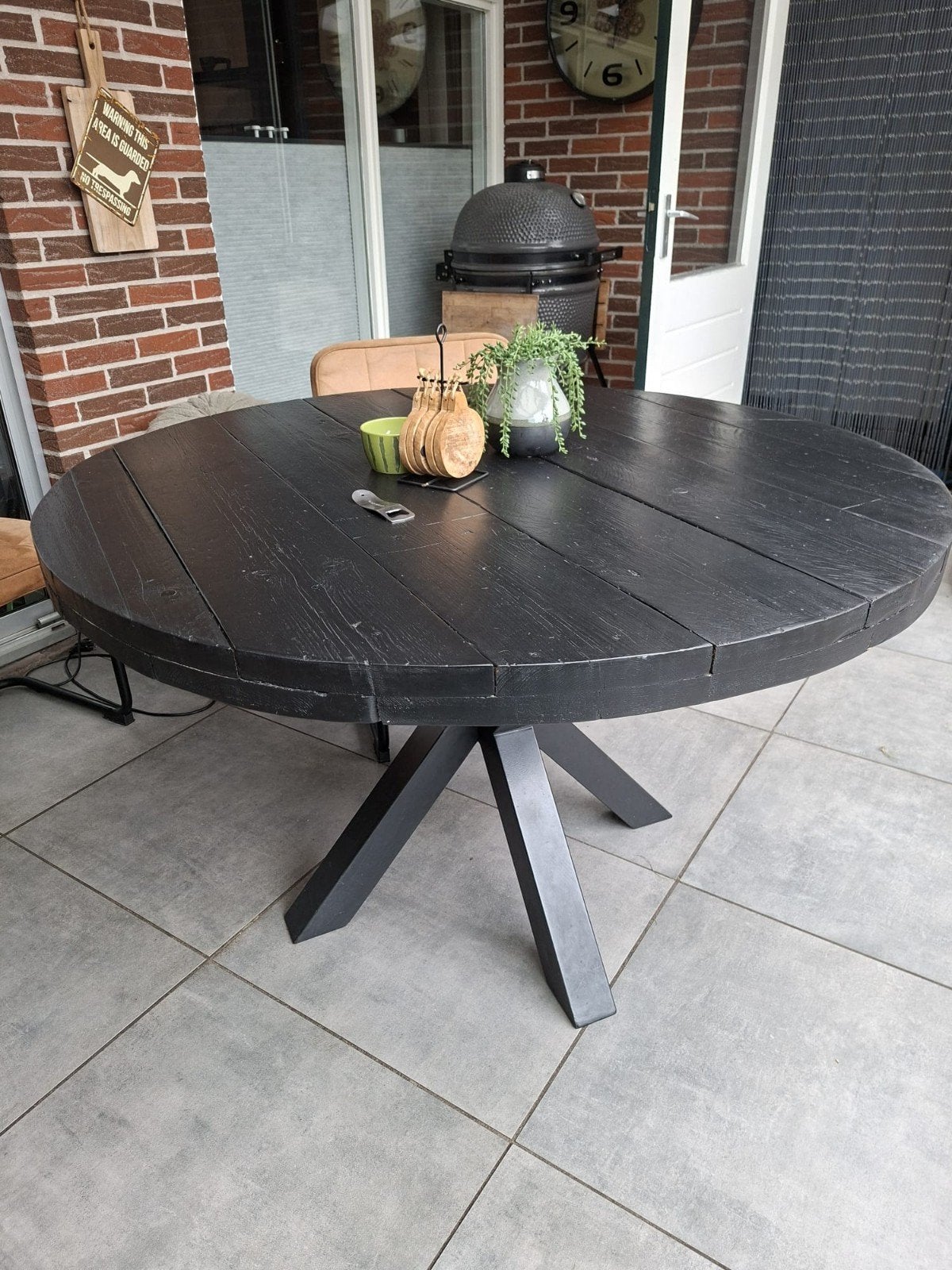 Ronde houten eettafel 130cm met zwart stalen poot, Gebruikt, Rond, Vier personen, Industrieel