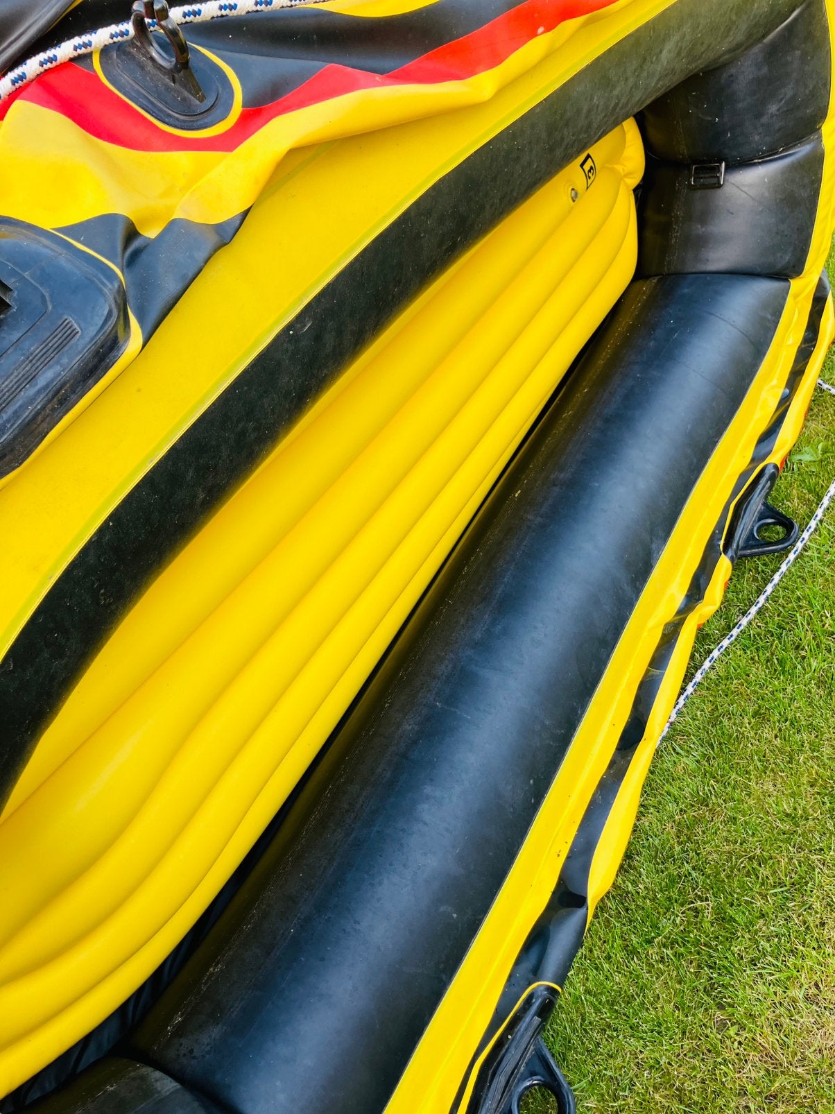 Rubberen opblaasbare boot incl compressor., Watersport en Boten, Kano's, Ophalen, Zo goed als nieuw, Twee personen, Overige typen