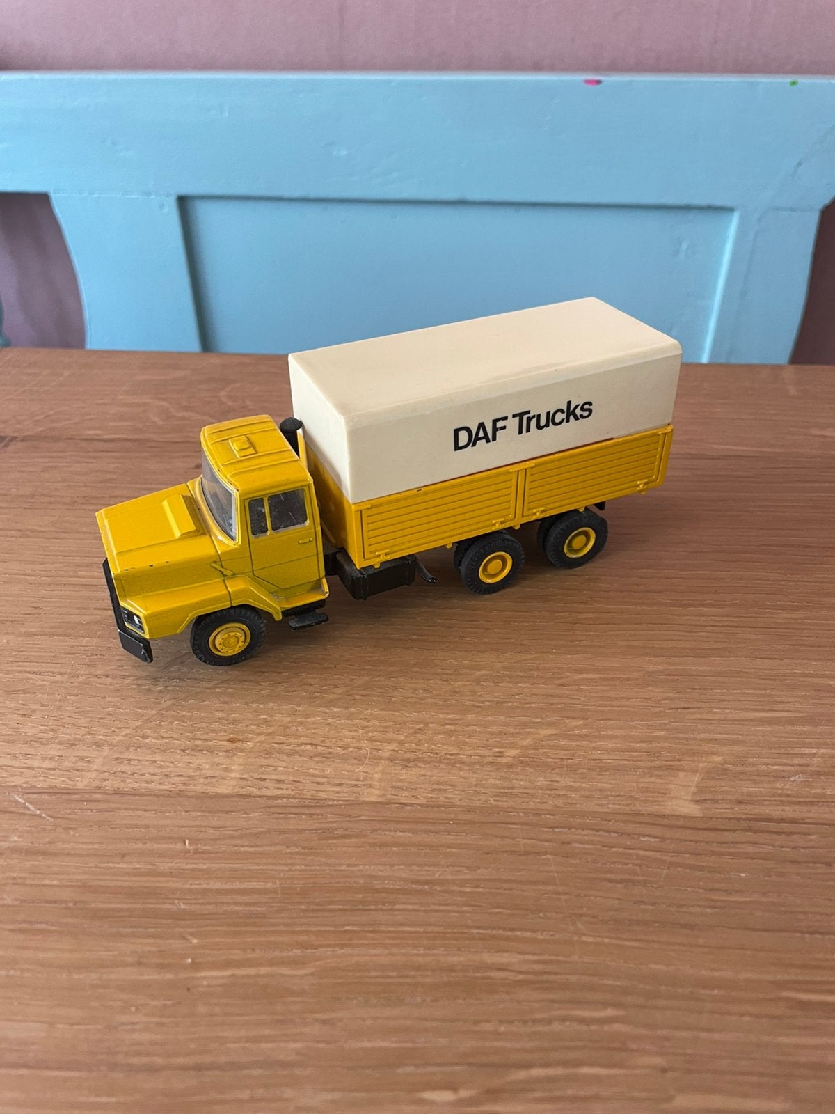 Lion cars Daf truck, Hobby en Vrije tijd, Modelauto's | 1:50, Ophalen of Verzenden, Zo goed als nieuw, Bus of Vrachtwagen, Lion Toys