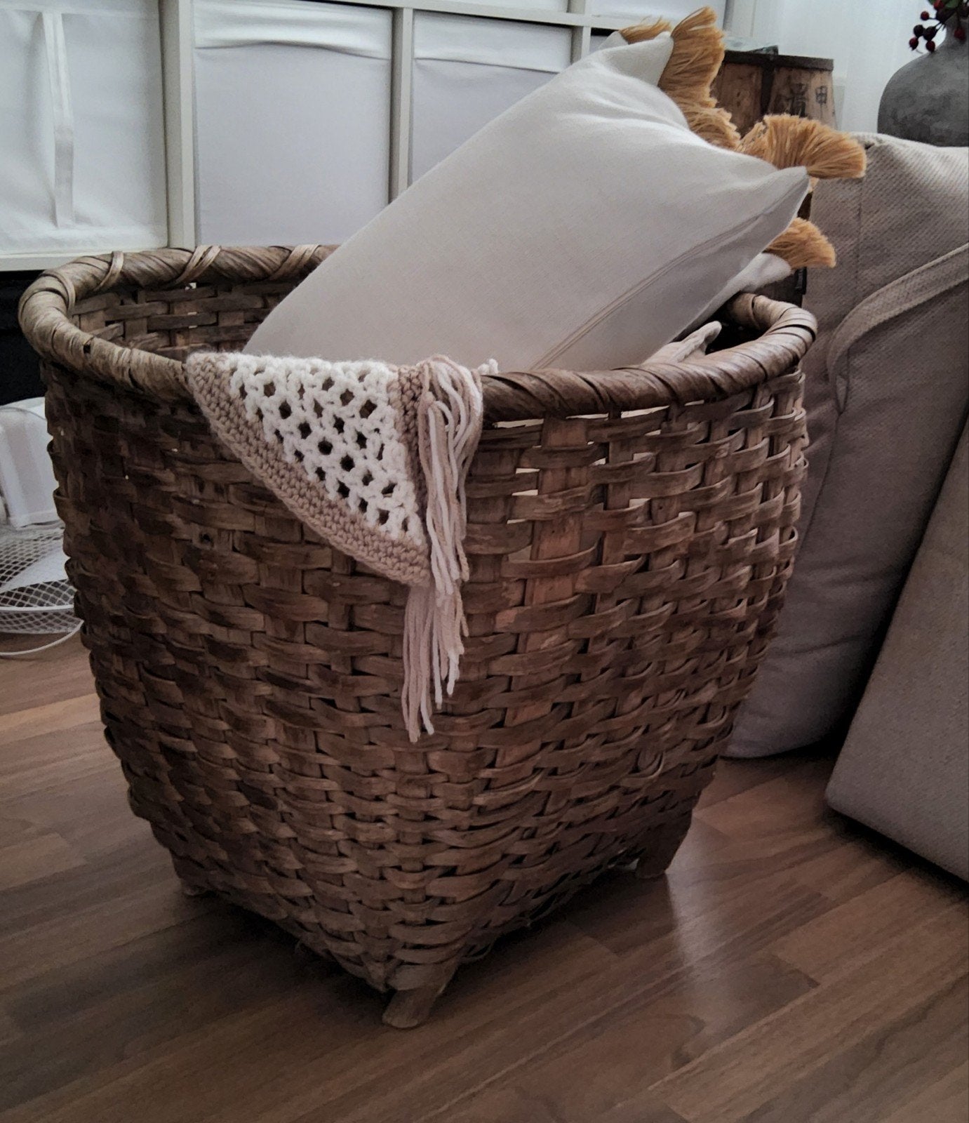 grote mand, Huis en Inrichting, Ophalen, Rond, Riet, Mand