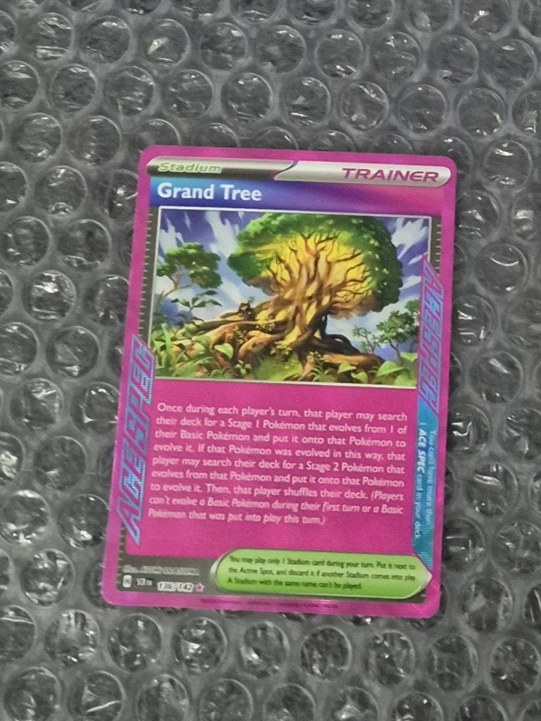 Ace Spec Grand Tree 136/142 Stellar Crown Scarlet Violet SCR, Ophalen of Verzenden, Zo goed als nieuw, Losse kaart, Foil