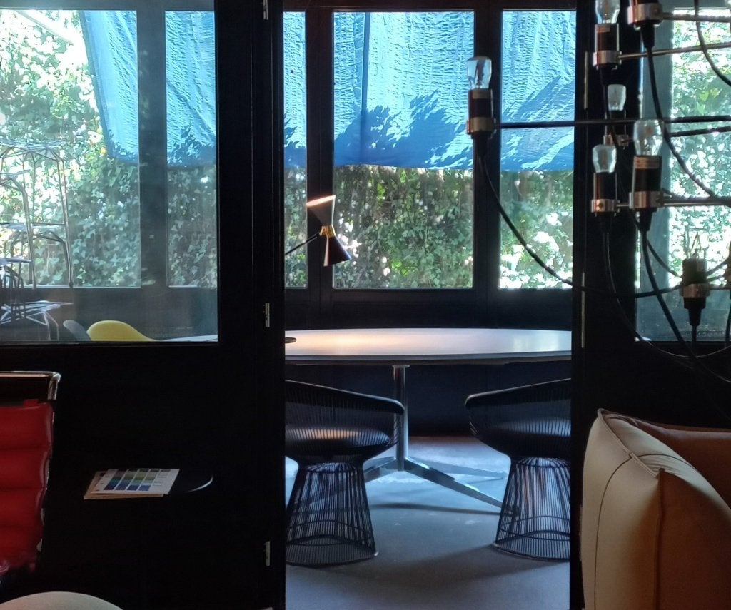 tulipe tafels mid century kasten scarpa platner stam breuer, Mid century modern furniture et art, Verzenden, Overige materialen