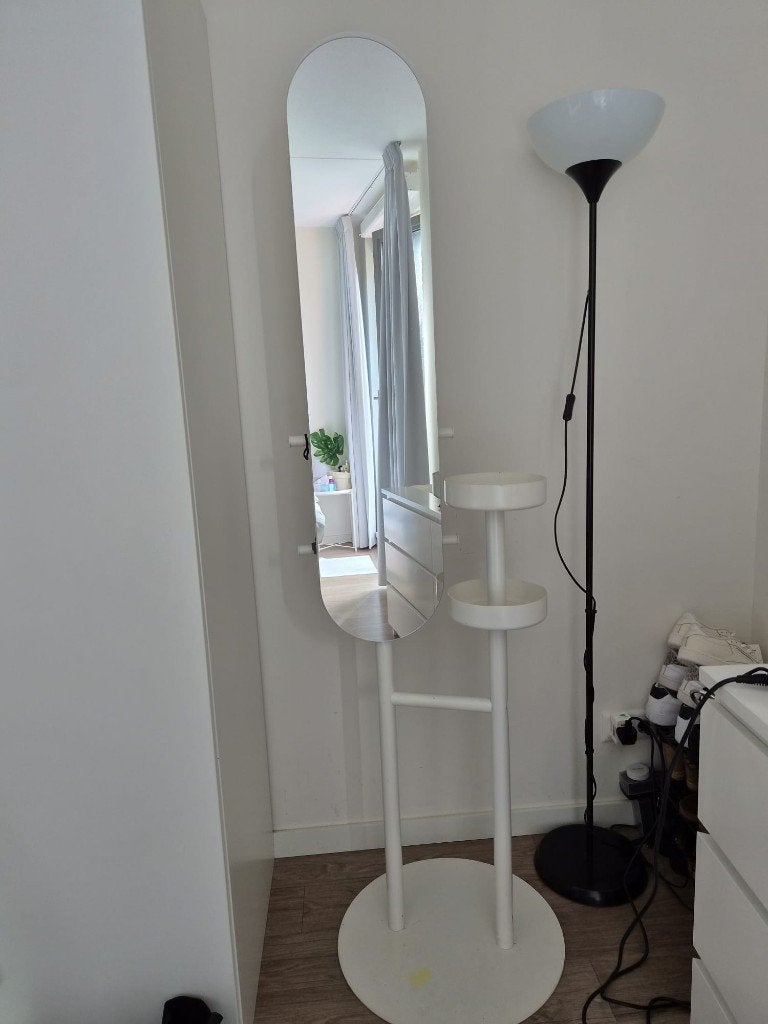 White standing mirror with 2 level trays and back hanger, Ophalen, Minder dan 50 cm, Zo goed als nieuw, Minder dan 100 cm