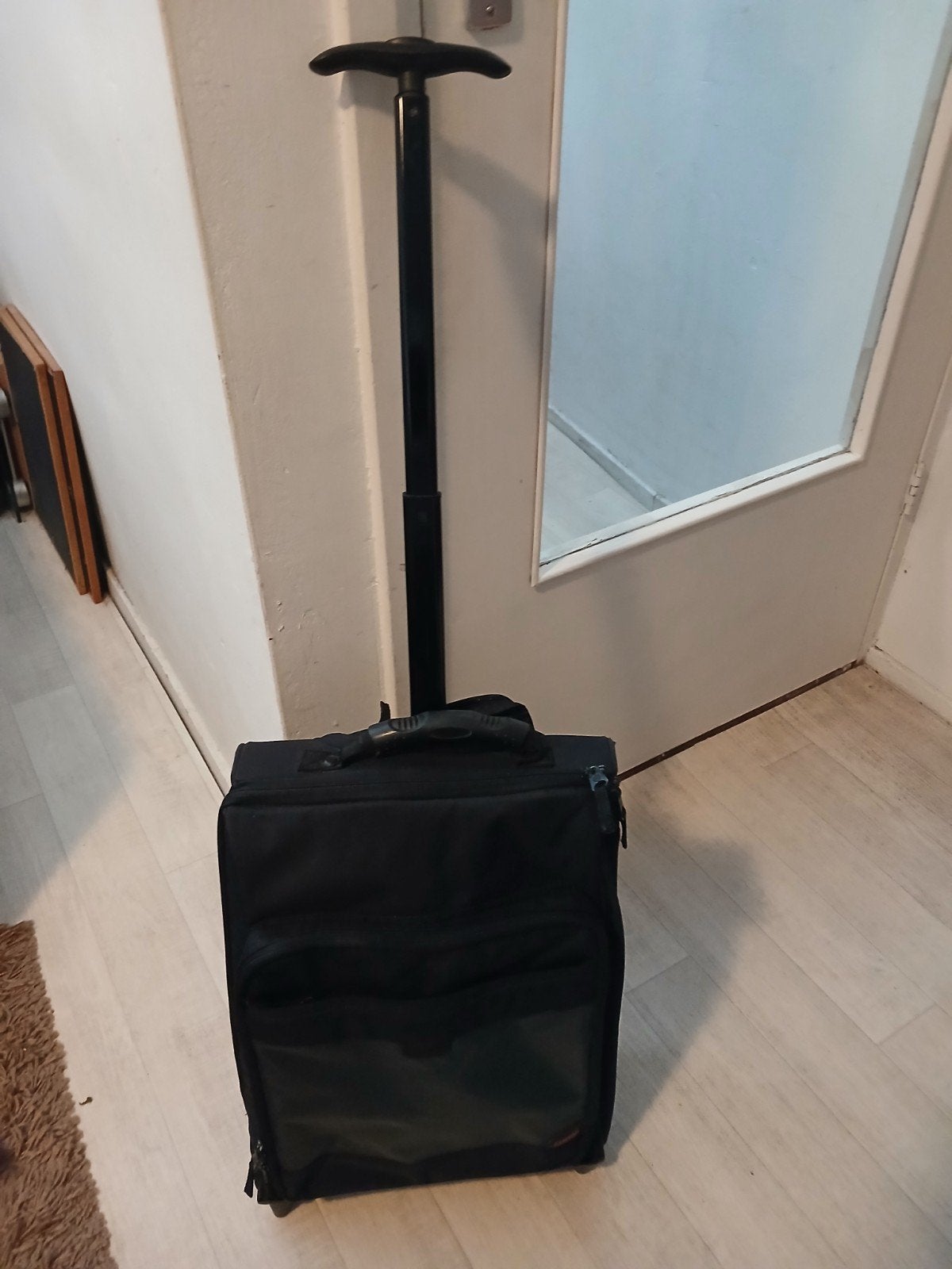 Mooi trolley linte 48 breed 35 zijkant 15 2 wiel geen bescha, Ophalen, Zo goed als nieuw, 30 cm of meer