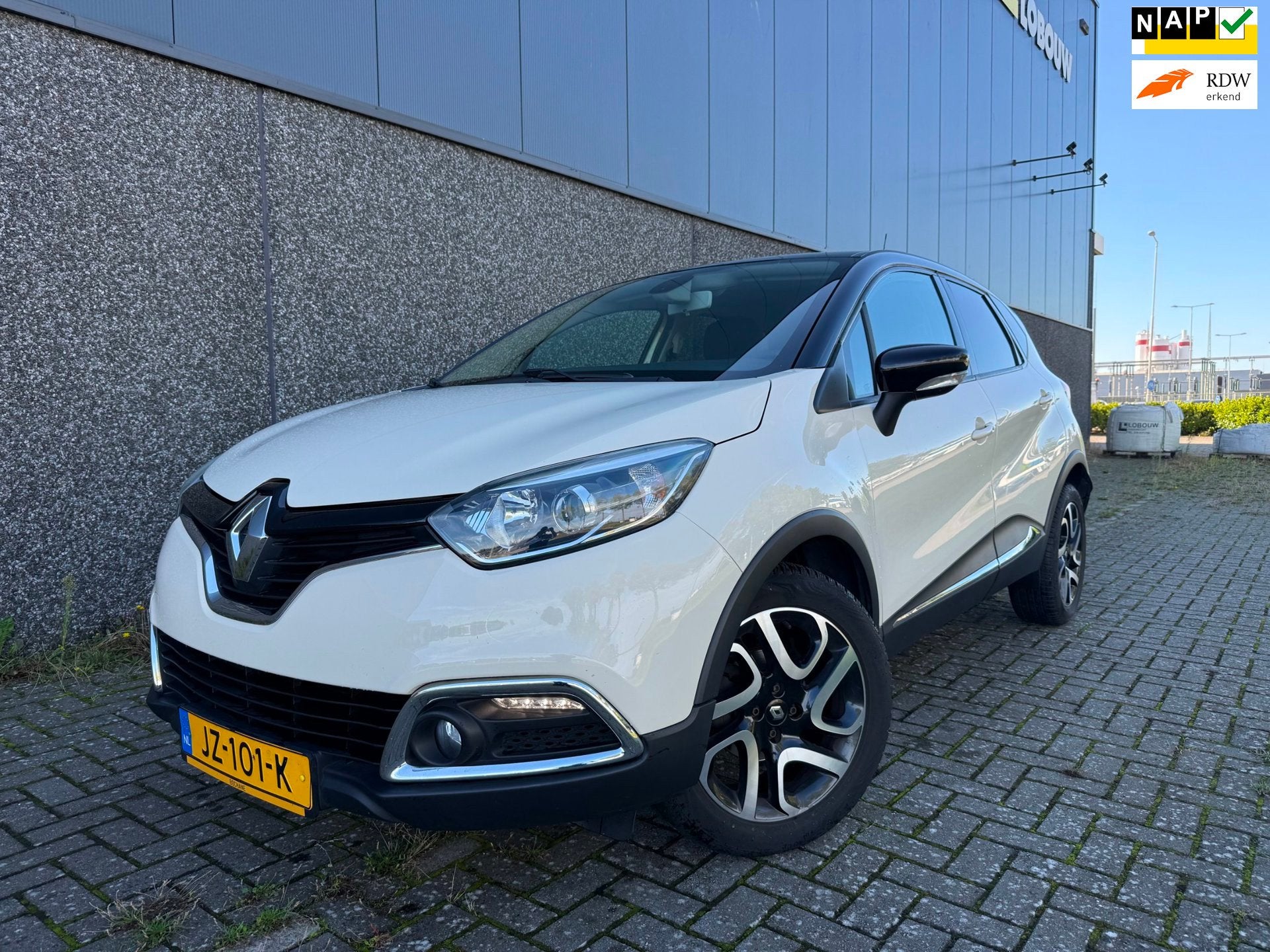 Renault Captur 0.9 TCe Dynamique/Dealer OH/Nieuwe APK en beu, Auto's, Voorwielaandrijving, Stof, Gebruikt, Lichtsensor