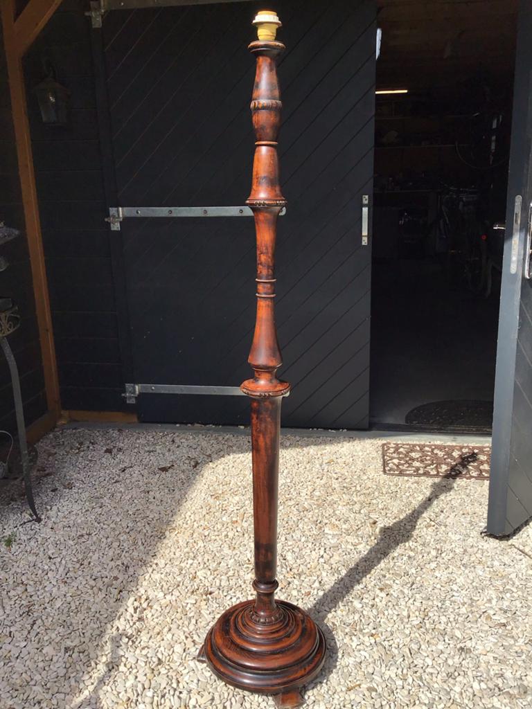 Hoge brocante vloerlamp kersenhout zonder bedrading, Ophalen of Verzenden, Zo goed als nieuw, 150 tot 200 cm