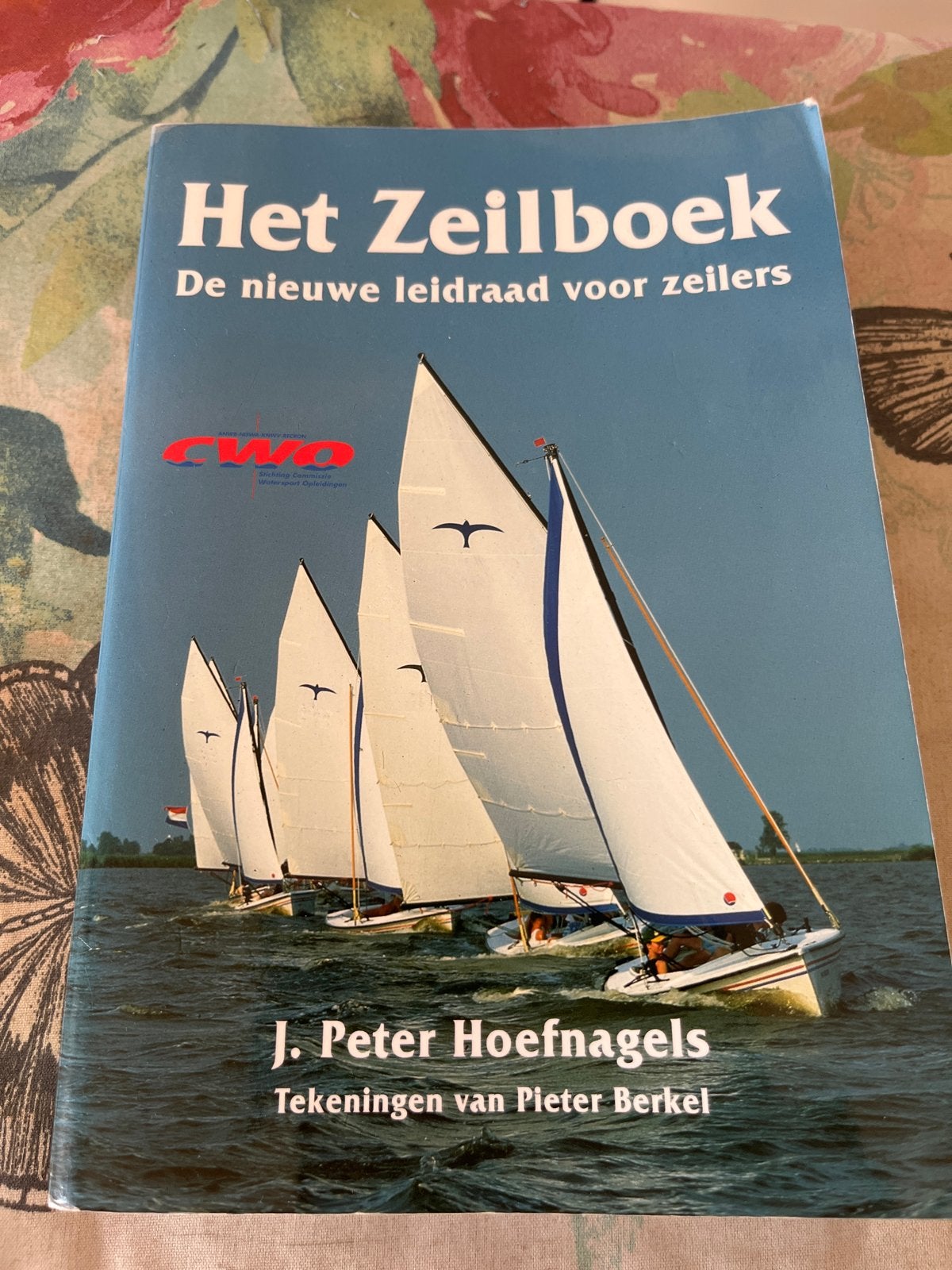 Het Zeilboek: De nieuwe leidraad voor zeilers, Ophalen of Verzenden, Gelezen