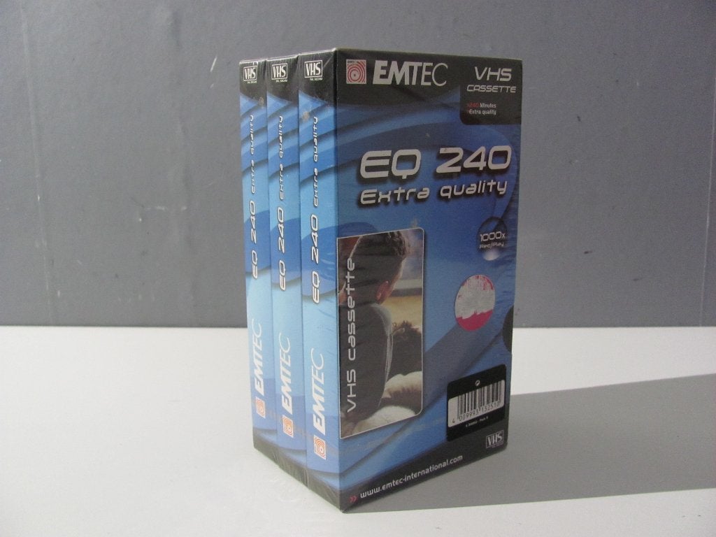 3 stuks videocassette banden EMTEC VHS 240min gesealed, Ophalen of Verzenden, Nieuw, Videoband