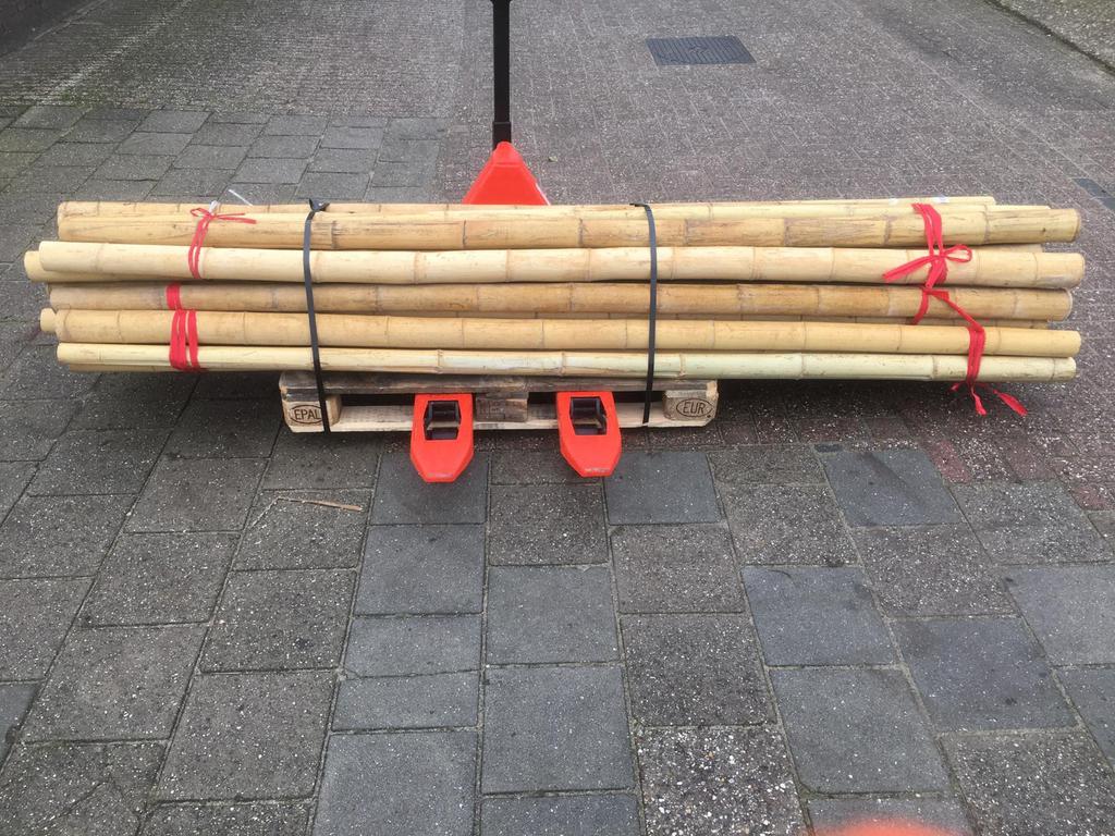 Bamboepalen licht en donker 240,270,300,400 en 500 cm lang, Tuin en Terras, Palen, Balken en Planken, Ophalen of Verzenden, Nieuw