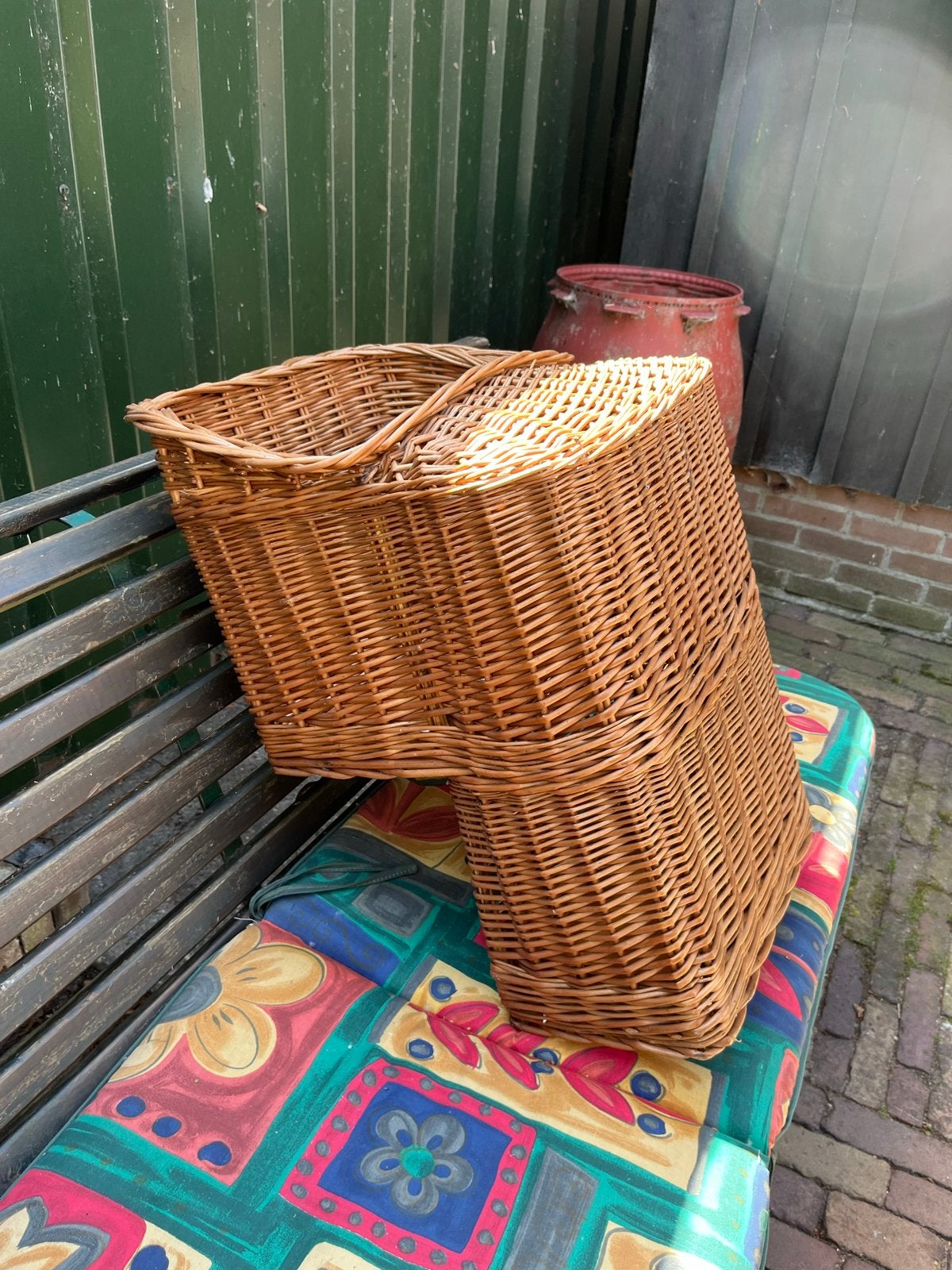 Vintage rieten fietsmand achterop, Fietsen en Brommers, Ophalen, Gebruikt, Fietsmand, Stuurbevestiging