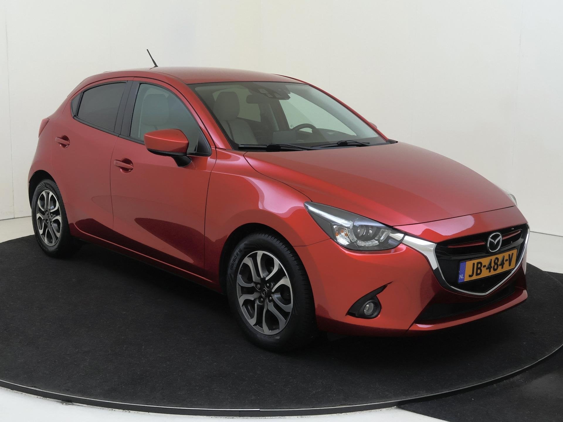 Mazda 2 1.5 Skyactiv-G GT-M | airco automatisch | cruise con, Voorwielaandrijving, Stof, Gebruikt, 4 cilinders