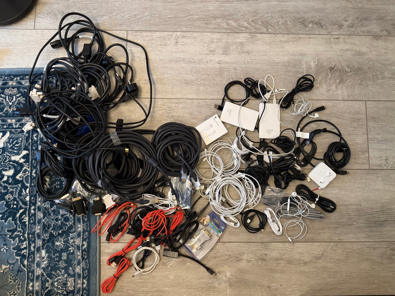 Grote partij diverse kabels: USB, HDMI, VGA, AUX, voeding, Ophalen of Verzenden, Nieuw
