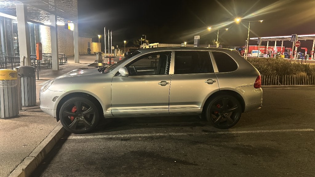 Porsche Cayenne 4.5 Turbo Tiptronic S 2003 Grijs, Auto's, Automaat, Cayenne, 8 cilinders, Leder