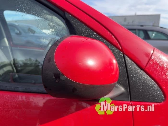 Buitenspiegel rechts van een Peugeot 107, Gebruikt, -, -, Ophalen of Verzenden