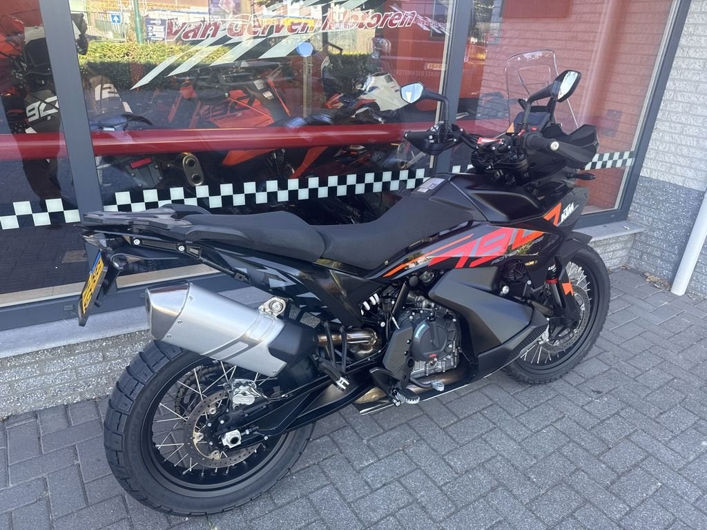KTM 790 ADVENTURE 2024, Motoren, Bedrijf, Toermotor