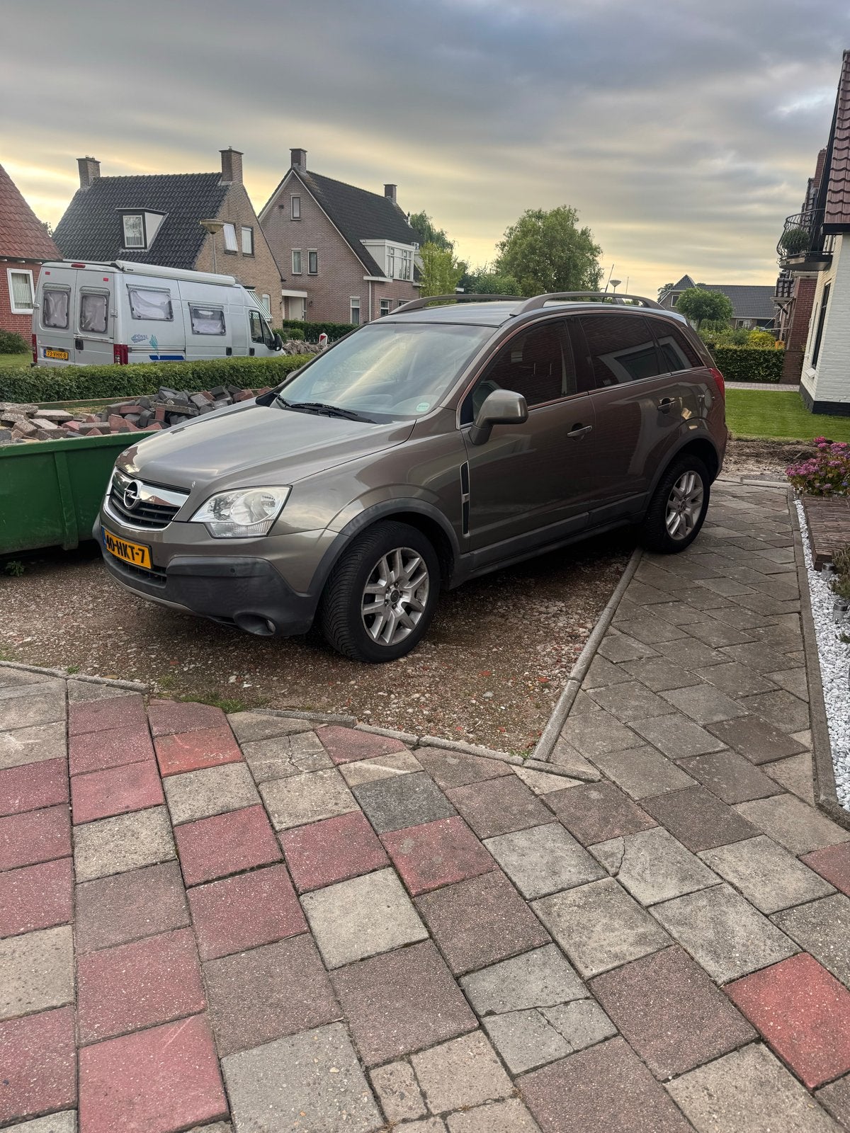 Opel Antara 2.4 16V 2009 Beige, Auto's, 4 cilinders, Beige, Bedrijf, Handgeschakeld