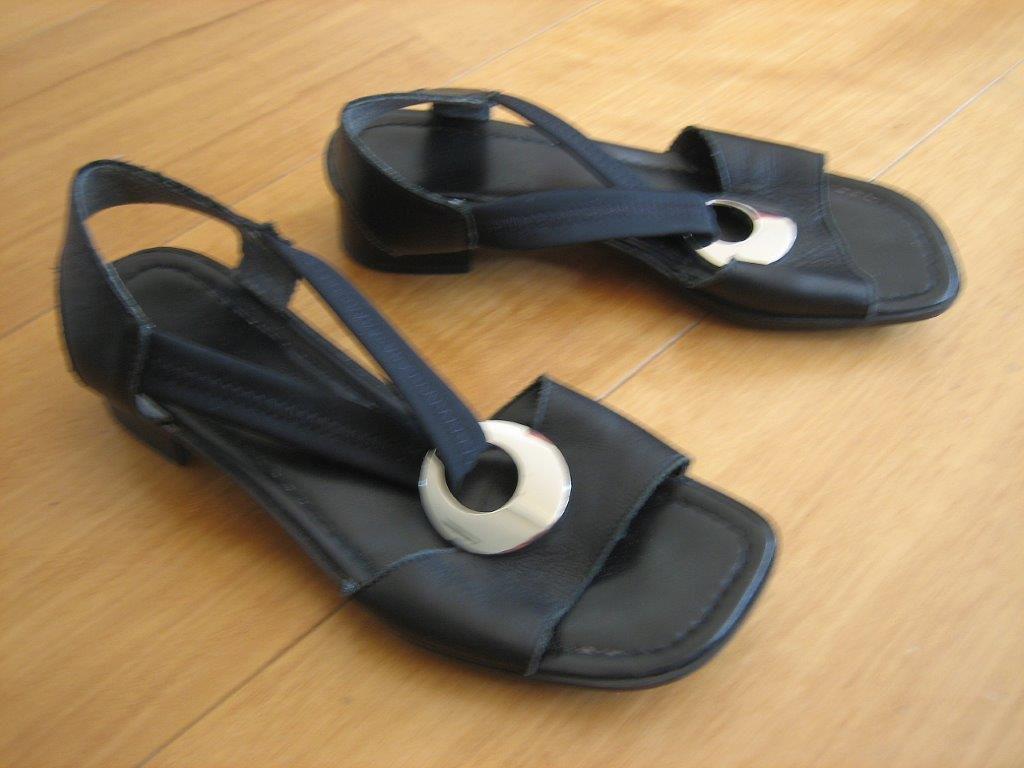 Speels zwart leren sandaaltje RIEKER 38 snazzeys, Verzenden, Zwart, Nieuw, Sandalen of Muiltjes