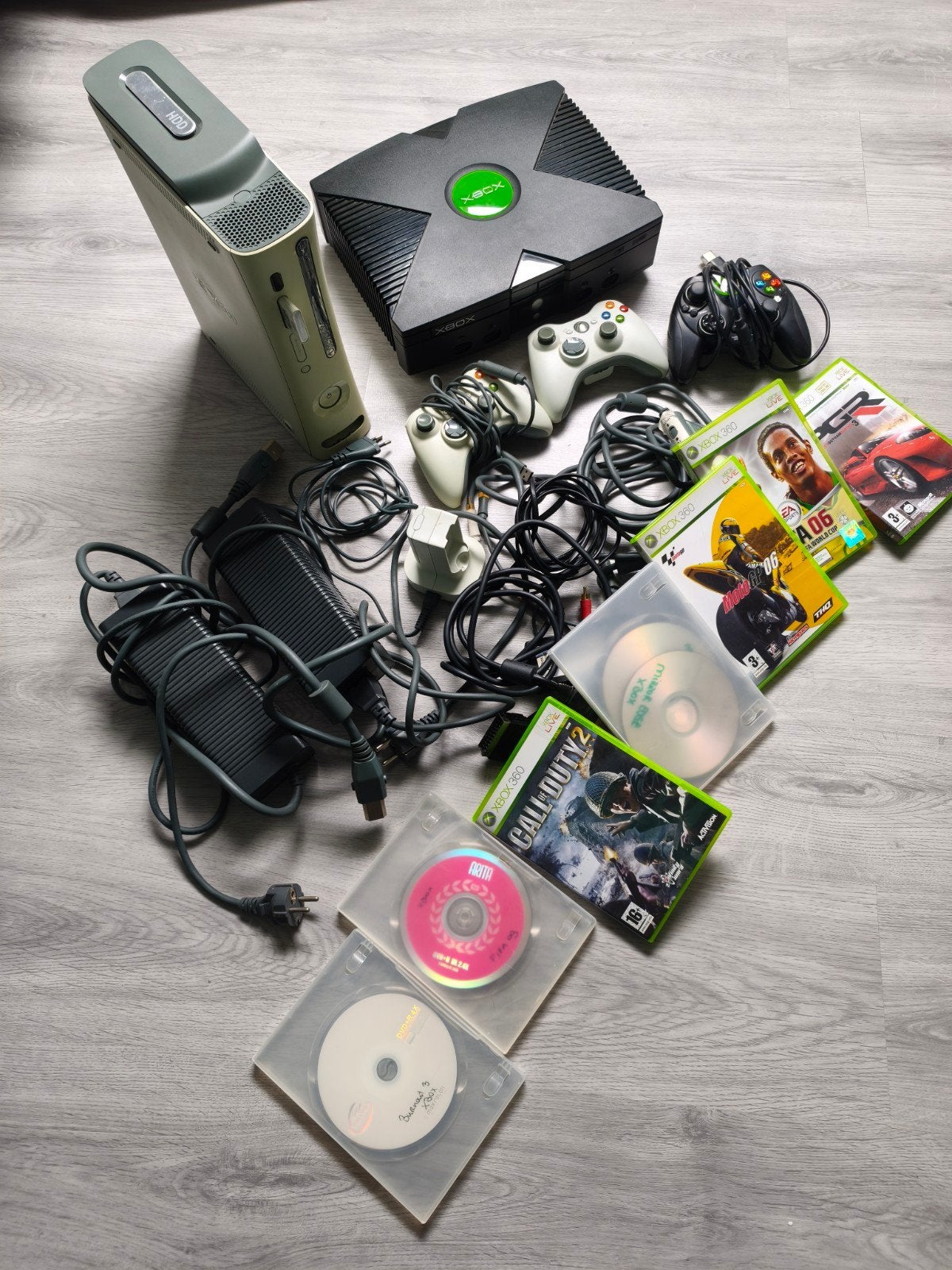Xbox Original en Xbox 360 bundel met controllers en games, Spelcomputers en Games, Ophalen, Gebruikt, Met 3 controllers of meer