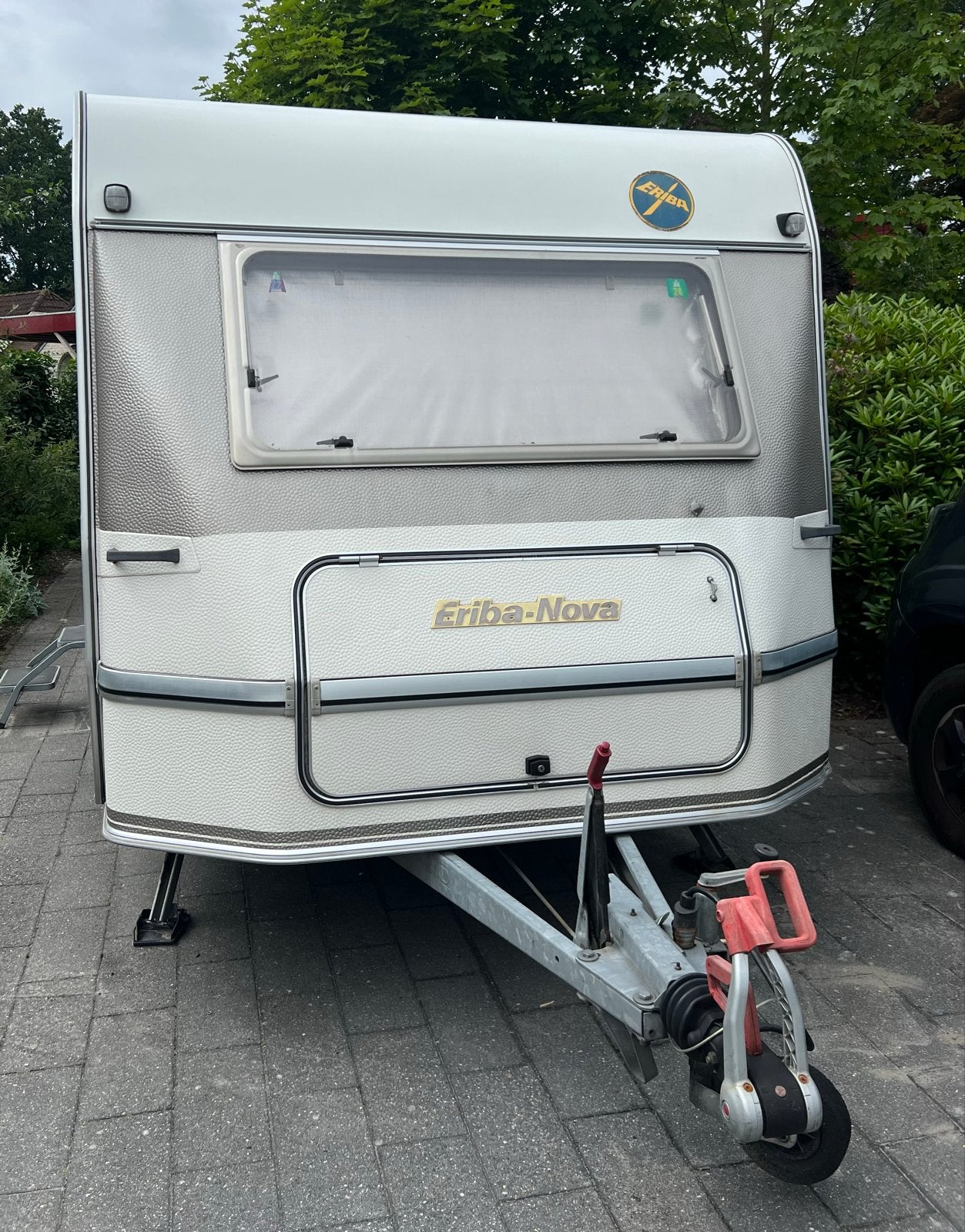 Eriba Nova  Caravan - Compact en Compleet, Rondzit, Omvormbare zithoek, Particulier, 4 tot 5 meter