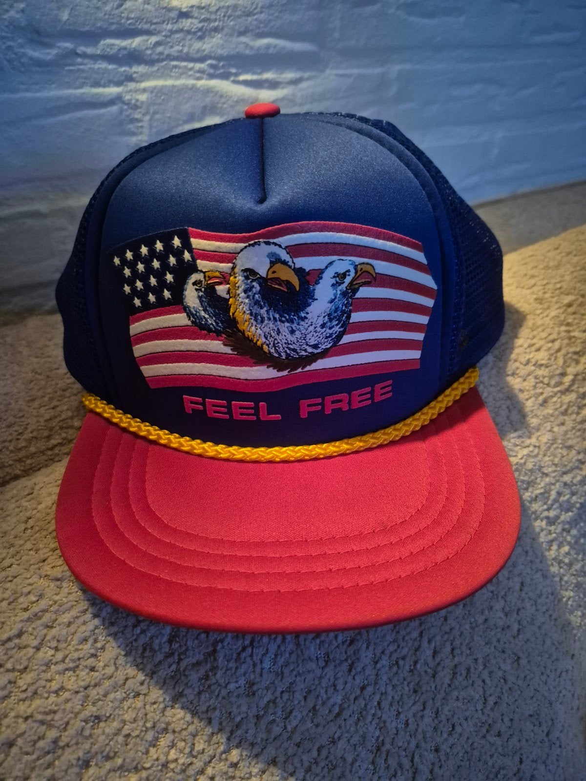 Unieke Vintage "Feel Free" USA Trucker Cap – ONGEBRUIKT, Verzamelen, Ophalen of Verzenden, Nieuw