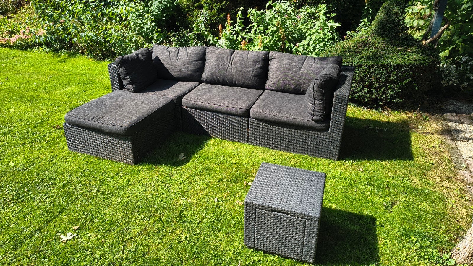 Wicker Loungeset met Kussens en Bijzettafel, Tuin en Terras, Ophalen, 4 zitplaatsen, Gebruikt, Loungeset