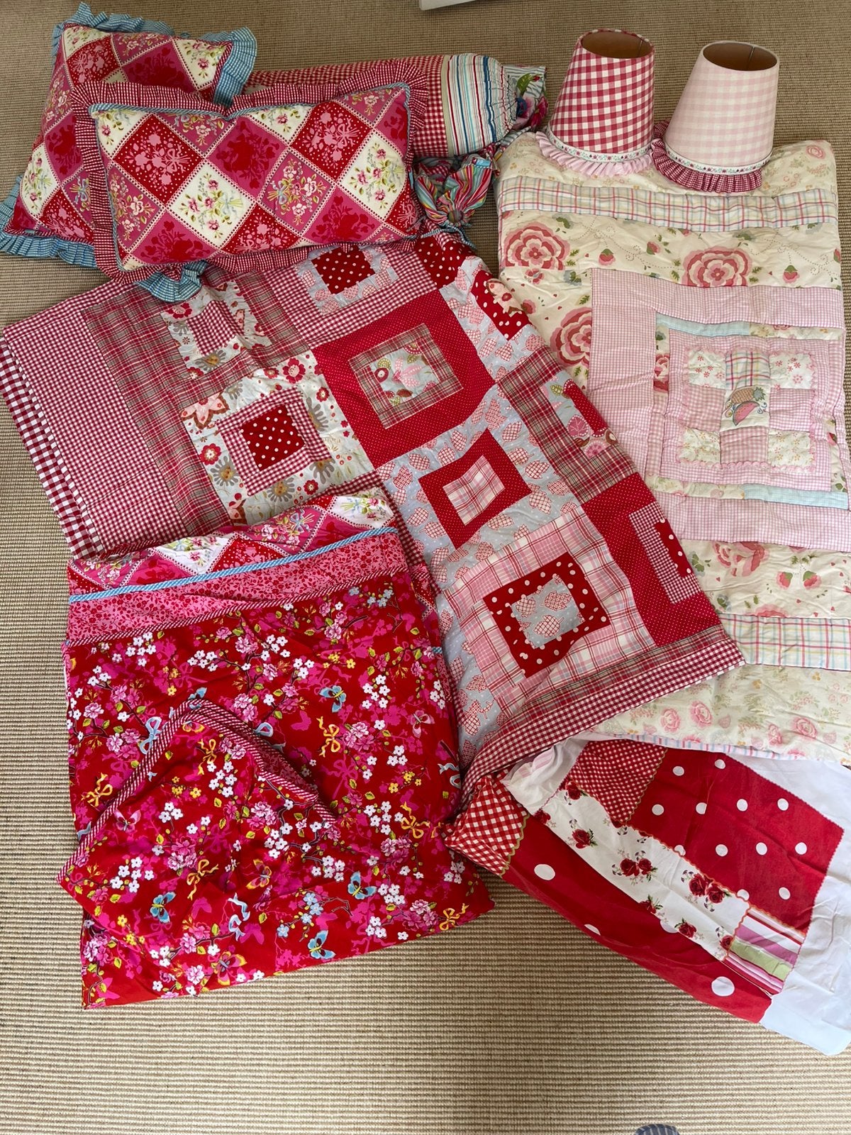 Stoffen,  2 patchwork kleden, kussens PIP en Room Seven, Ophalen, 120 cm of meer, Zo goed als nieuw, Katoen