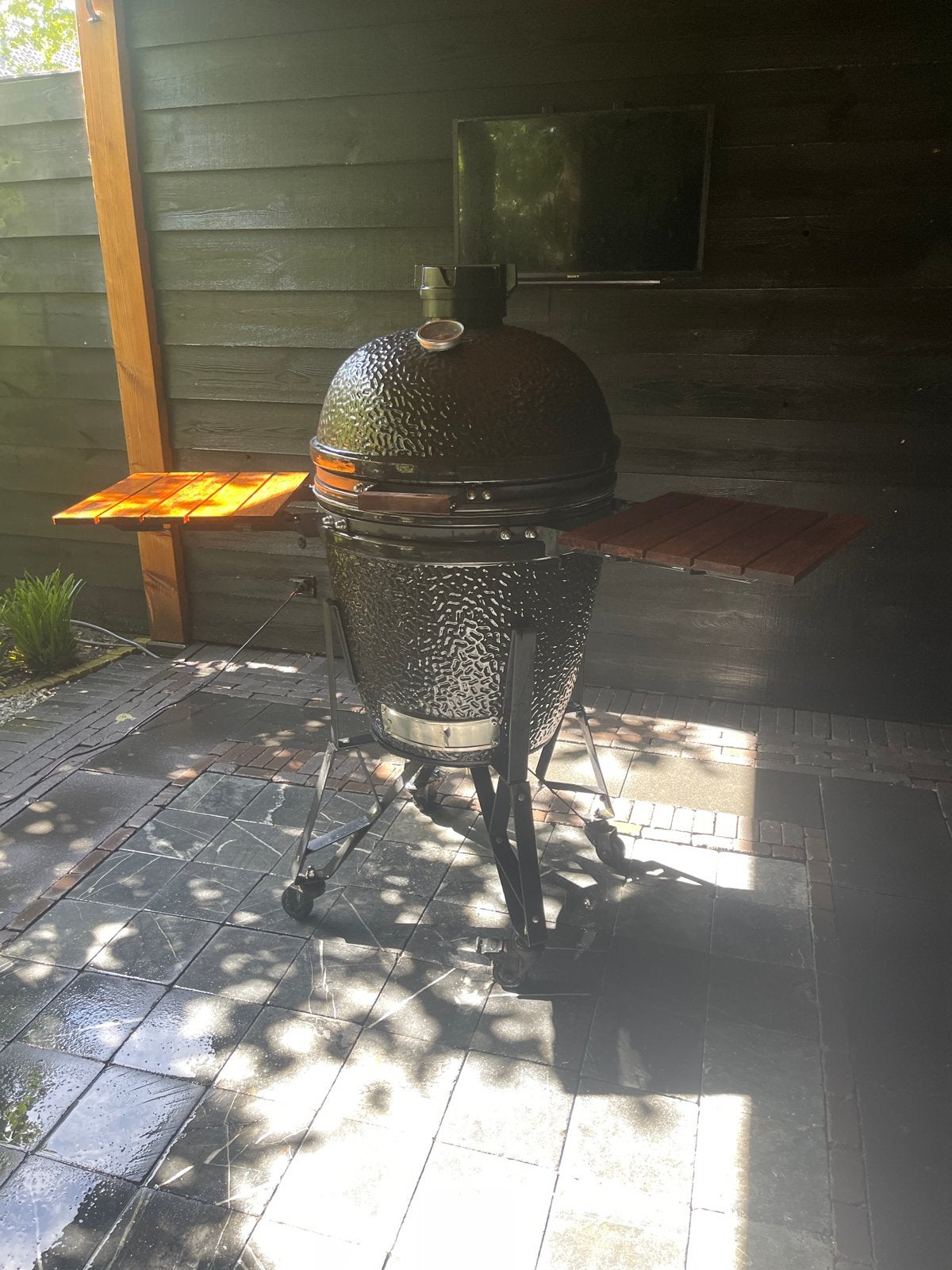 Black Basterd BBQ met hoes en pizza steen., Ophalen of Verzenden, Zo goed als nieuw