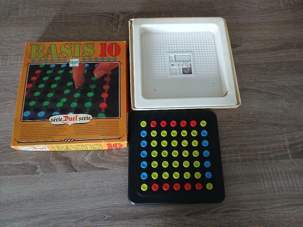 Basis 10 uit 1975, Een of twee spelers, Ophalen of Verzenden, Zo goed als nieuw, Clipper