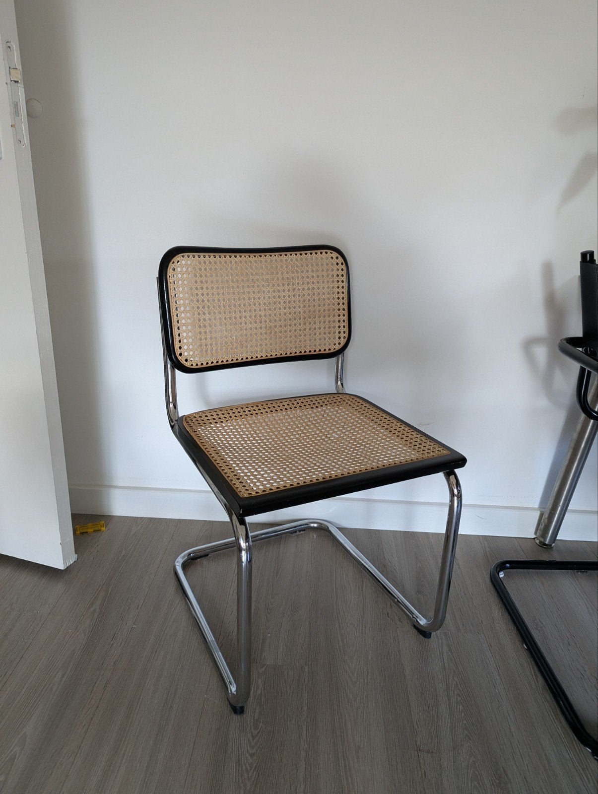 Cesca stoelen van FASEM, voor restauratie, Huis en Inrichting, Ophalen, Gebruikt, Twee, Bruin