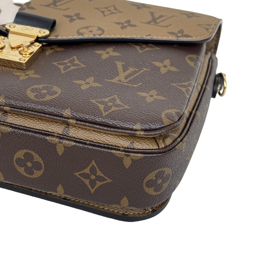 Louis vuitton Pochette metis reverse monogram lv hand tas image 7