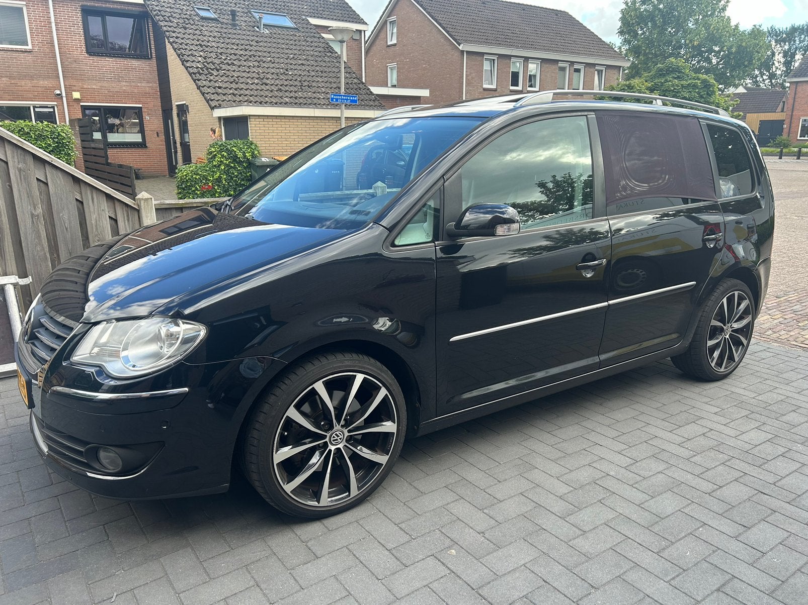 Volkswagen Touran 1.4 TSI 125KW DSG 2008 Zwart, Auto's, Volkswagen, 4 cilinders, Zwart, Particulier, 170 pk