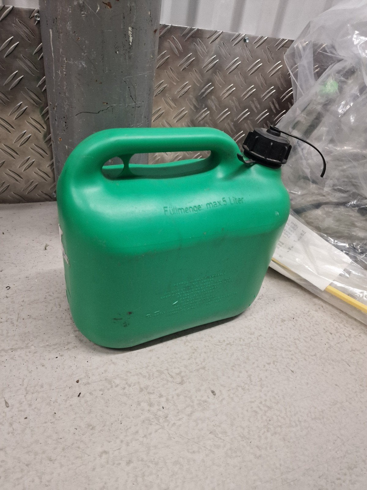 Groene jerrycan - 5 liter, Ophalen of Verzenden, Gebruikt