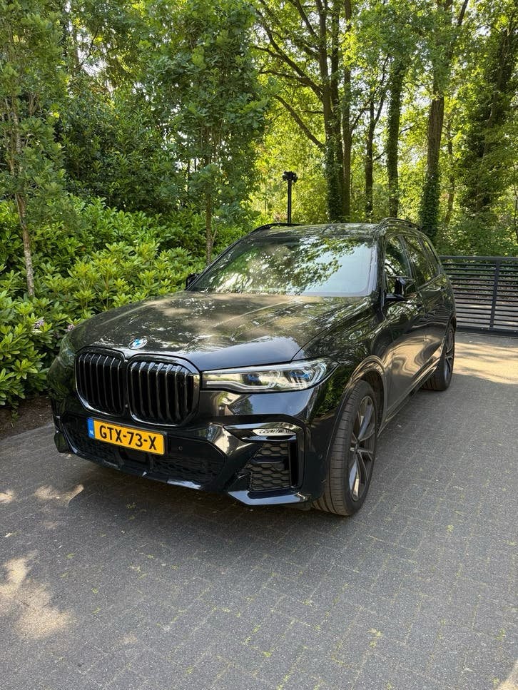 BMW X7 M50i 530pk Aut. 2020 Zwart 7 persoons, Auto's, BMW, Automaat, Parkeerassistent, 8 cilinders, 4395 cc