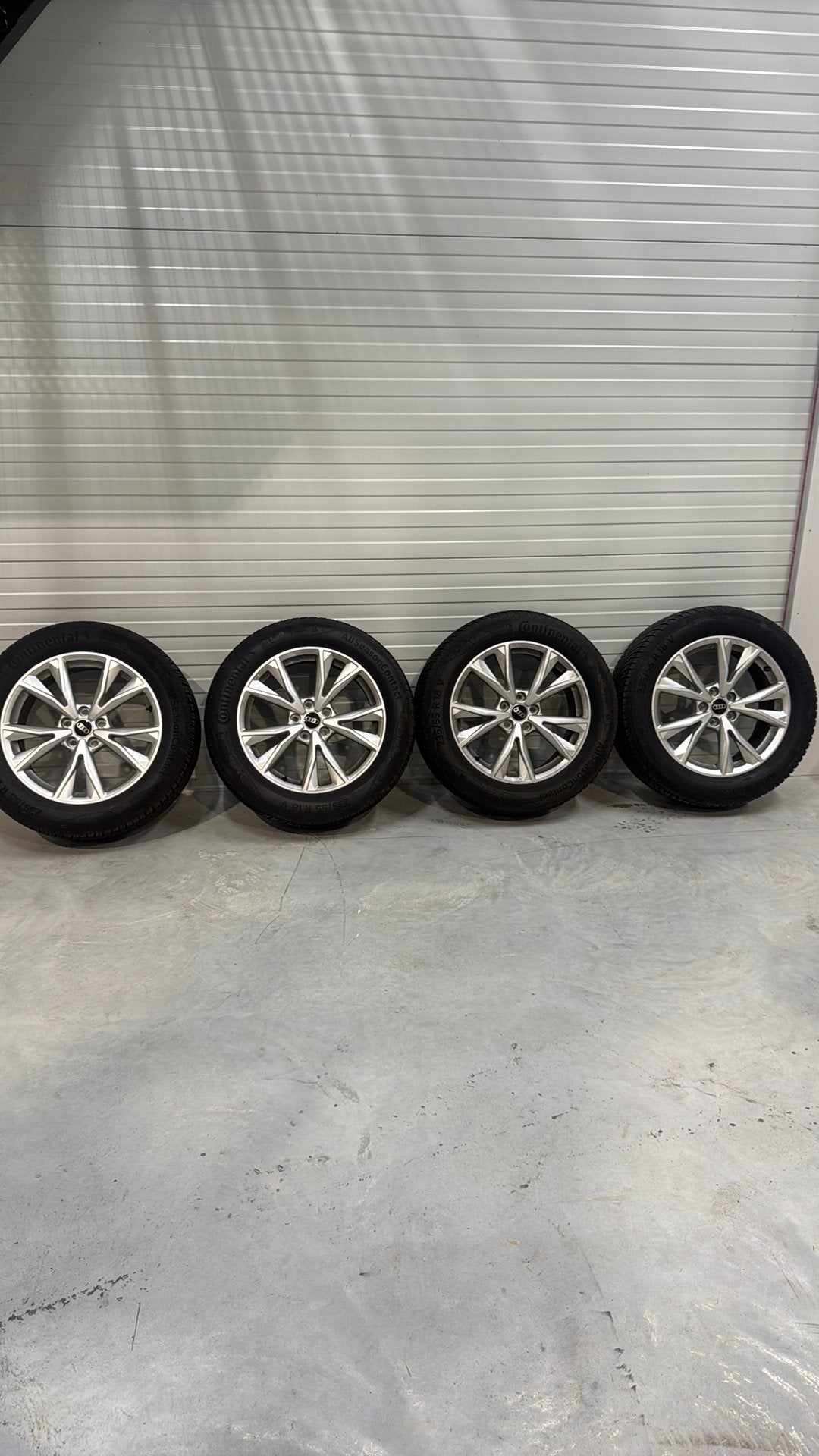 Originele AUDI Q3 All season 18  inch, Auto-onderdelen, 18 inch, Ophalen of Verzenden, 235 mm, All Season