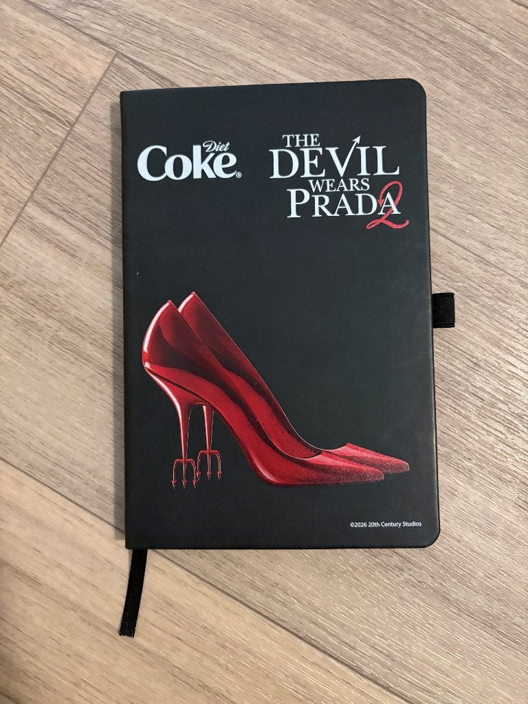 The Devil Wears Prada Coca-Cola Notitieboekje, Diversen, Ophalen of Verzenden, Zo goed als nieuw